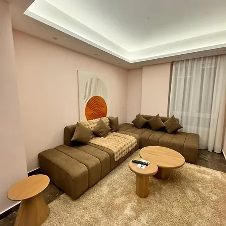 Noon Apartment Tirana