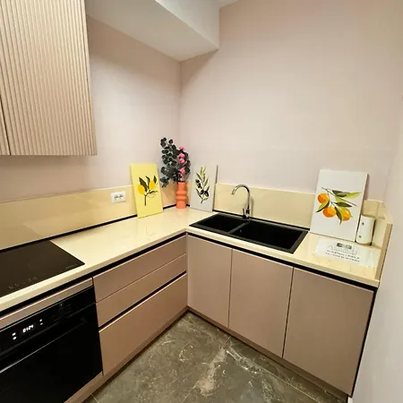 Noon Apartment Tirana