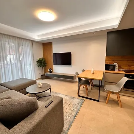 Noon Apartment Tirana