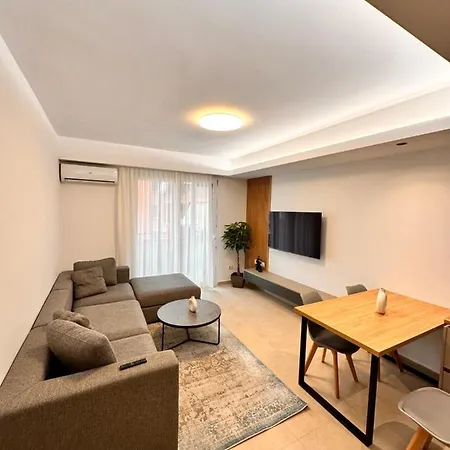 Noon Apartment Tirana