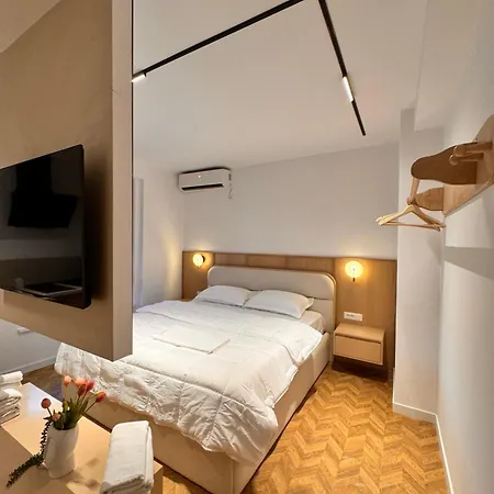 Noon Apartment *